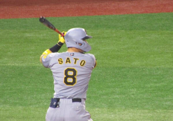 日本シリーズ第1戦の決勝打は4番の佐藤輝明。カウント３－０からのチェンジアップだった