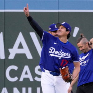 ロバーツ監督が逆転世界一へ大谷翔平のフル活用プランを示唆(資料写真・AP/アフロ)