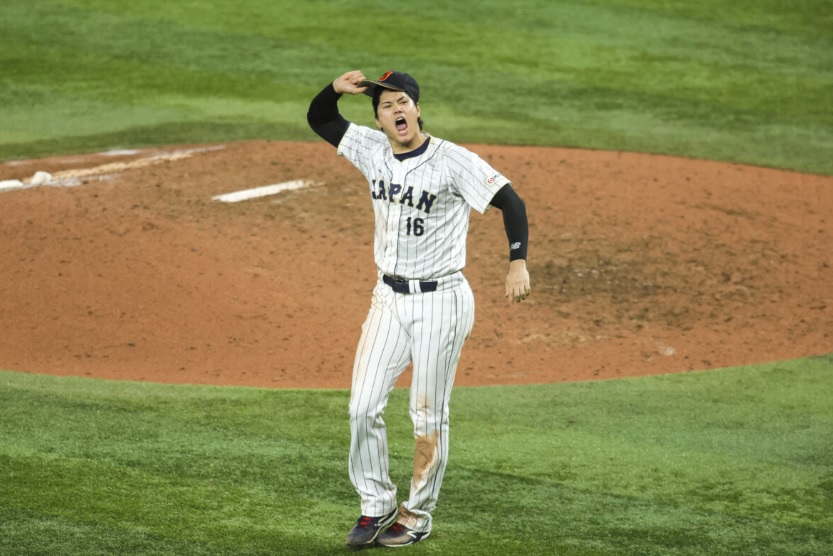 2年前のWBC決勝の再現のような大谷のリリーフ起用の可能性をロバーツ監督は否定しなかった（写真：USA TODAY Sports/ロイター/アフロ）