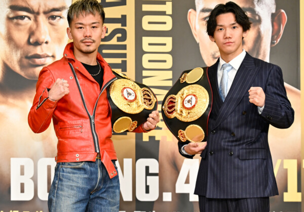 12.17両国でW世界戦が決まったWBA世界バンタム級王者の堤聖也（左）とWBA世界ライトフライ級王者の高見亨介（右）（写真・山口裕朗）