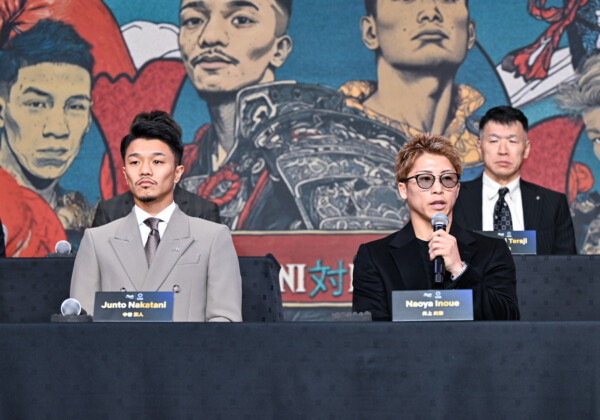 井上尚弥と中谷潤人は目を合わせなかった（写真・山口裕朗）