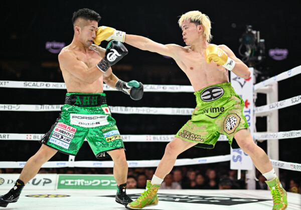 那須川天心の右が井上拓真の顔面を捉えるも踏み込みが浅い（写真・山口裕朗）