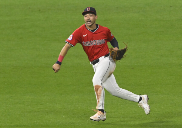 ドジャースが今オフにトレードで狙う可能性のあるガーディアンズのスティーブン・クワン（写真：Imagn/ロイター/アフロ）