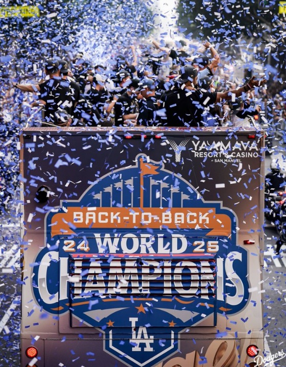 ドジャースがＶパレード（ドジャース公式Xより）