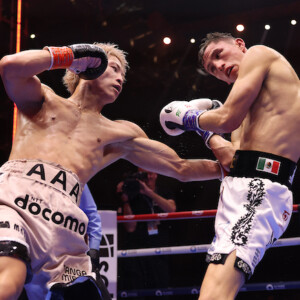 井上尚弥のボディショットがかなり効いたようだ（Mark Robinson/Matchroom）