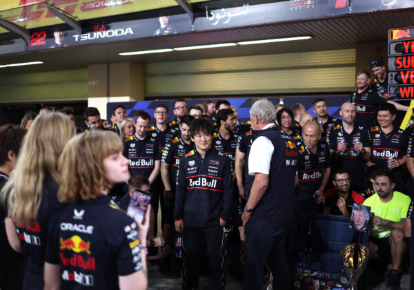 レッドブルでの正ドライバーとしてのラストランを終えた角田裕毅にヘルムート・マルコ氏らが感謝の意を伝えた（写真・Getty Images / Red Bull Content Pool)