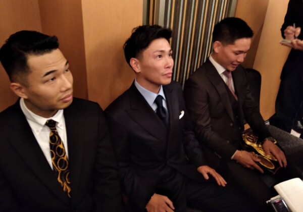 左から増田陸、岩田翔吉、松本流星