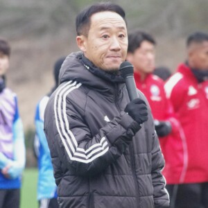 町田の黒田監督は暴言、不適切な指導でJリーグからけん責を受けた問題についてノーコメントを貫いた