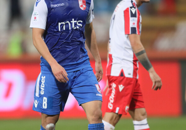 女性への暴行事件で逮捕歴のあるMF道渕諒平が関東サッカーリーグ1部のエリース豊島FCに加入（写真・アフロ）