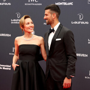 ノバク・ジョコビッチの美人妻のエレナさん（左）が大坂なおみの「カモン」騒動を痛烈批判！（写真・ロイター/アフロ）