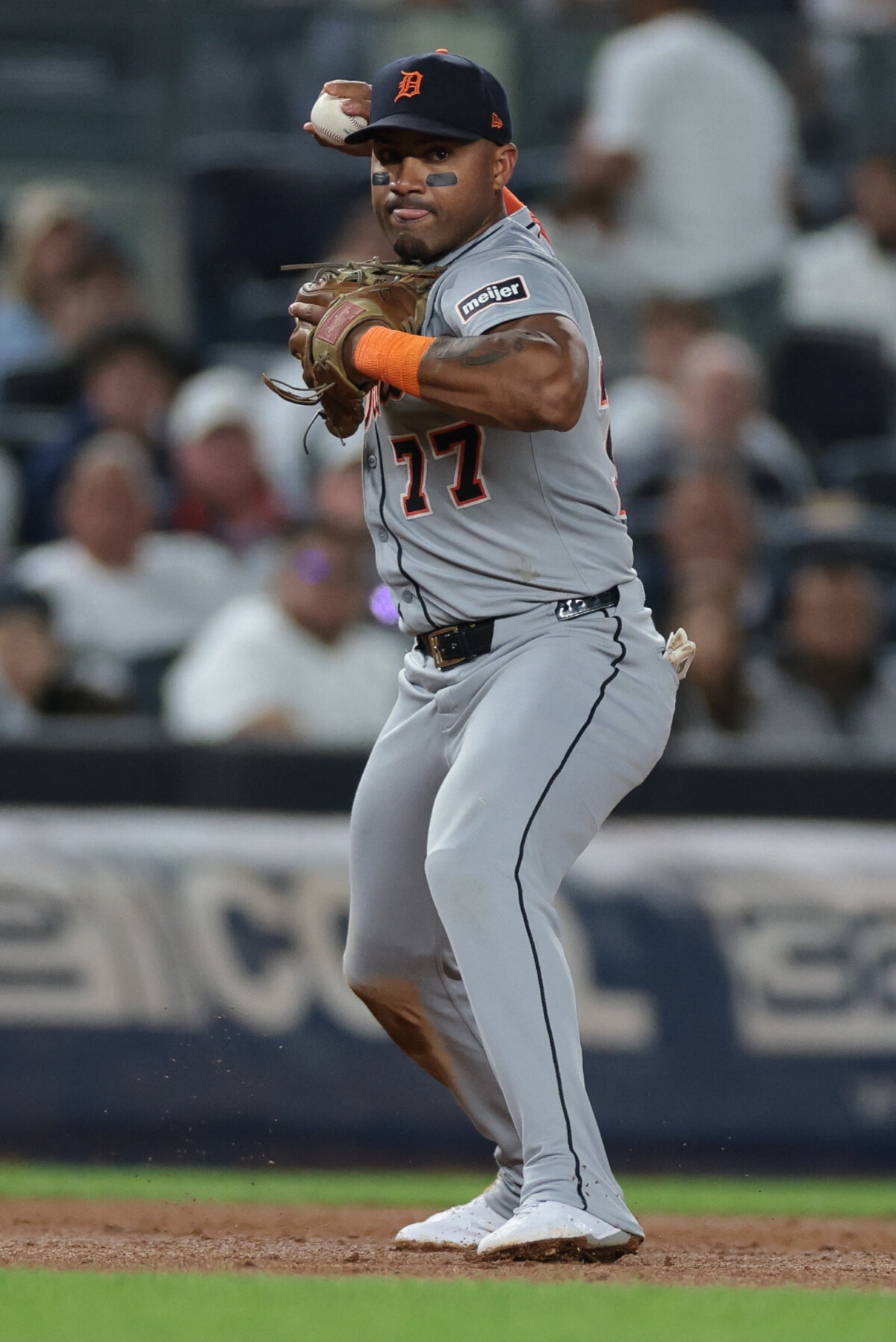 ドジャースが獲得したイバネス。内外野を守れるユーティリティプレーヤーだ（写真：Imagn/ロイター/アフロ）