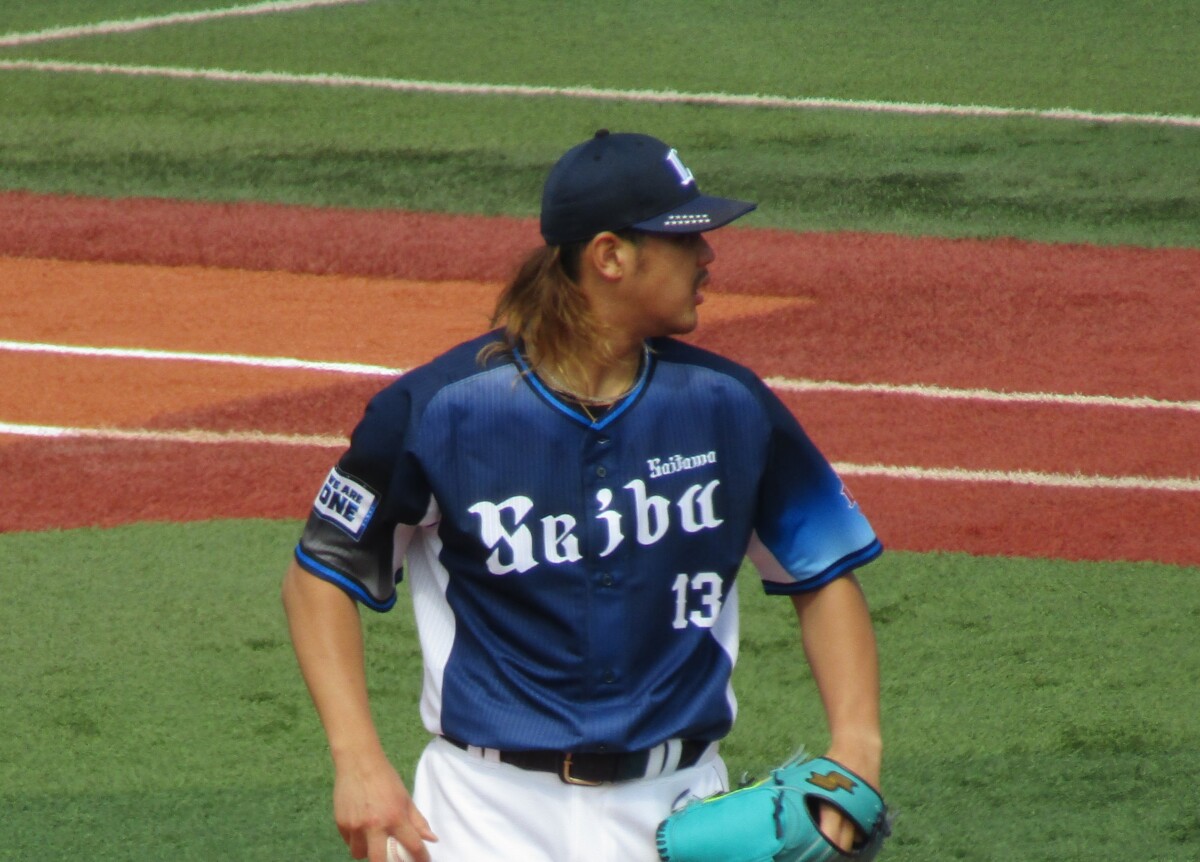 高橋光成が西武と再契約を結んだ