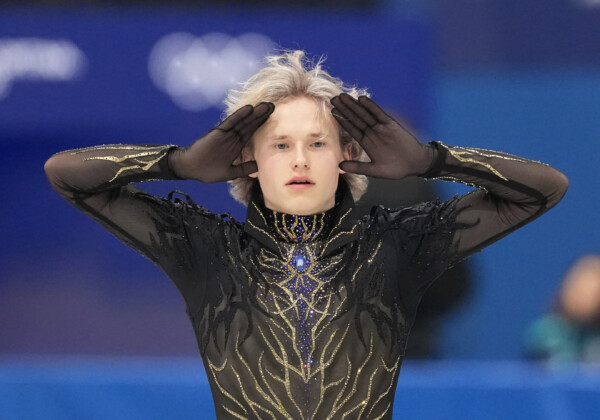 金メダル本命のマリニンが4回転ジャンプを4つミスして8位惨敗（資料写真・新華社/アフロ）