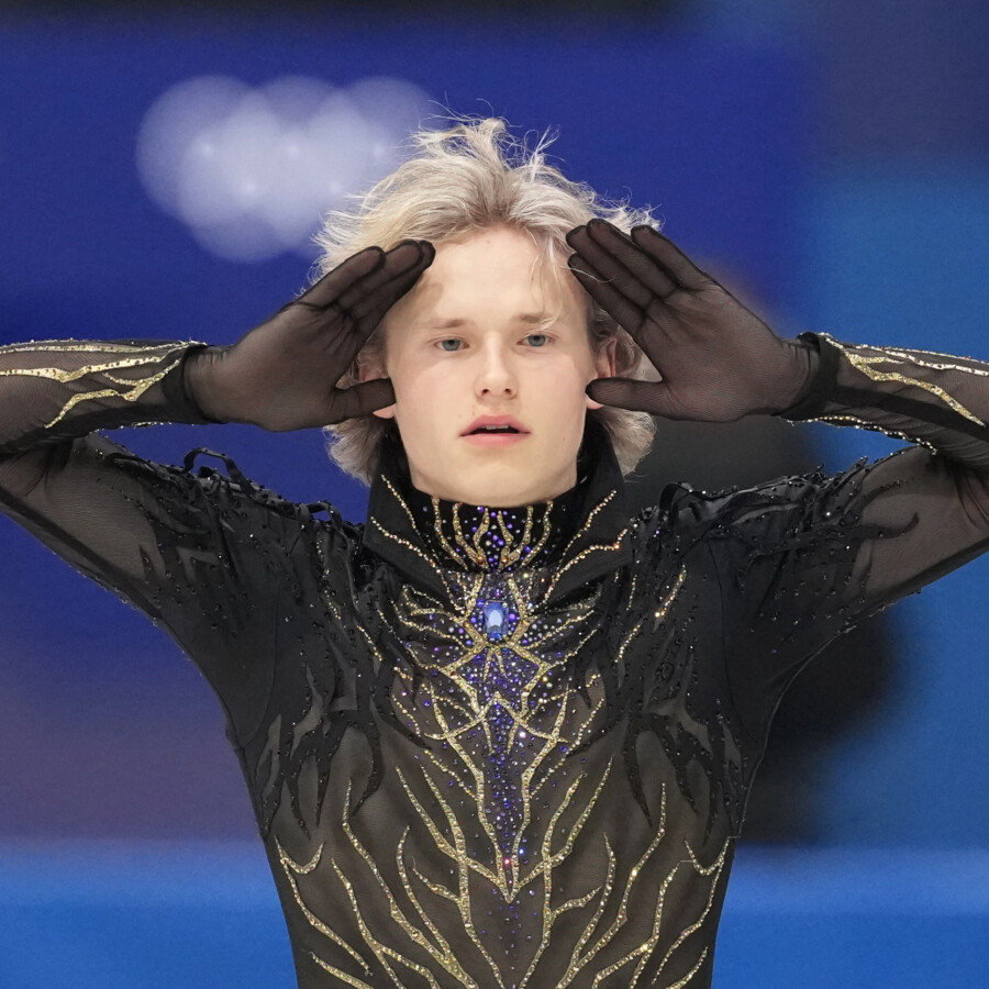 金メダル本命のマリニンが4回転ジャンプを4つミスして8位惨敗(資料写真・新華社/アフロ)