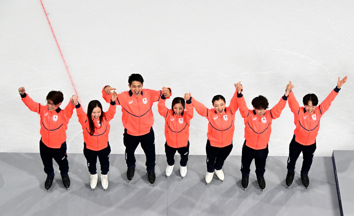 日本がフィギュア団体で2大会連続の銀メダルを獲得（写真・ロイター/アフロ）