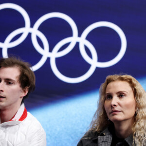 男子シングルでロシアの“鉄の女”エテリ・トゥトベリーゼ・コーチが姿を現して物議を醸したが女子ＳＰでは表に出てこなかった（写真・ロイター/アフロ）