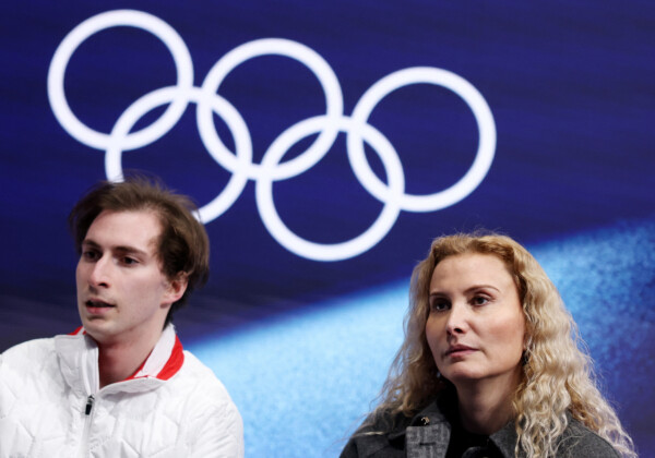 男子シングルでロシアの“鉄の女”エテリ・トゥトベリーゼ・コーチが姿を現して物議を醸したが女子ＳＰでは表に出てこなかった（写真・ロイター/アフロ）