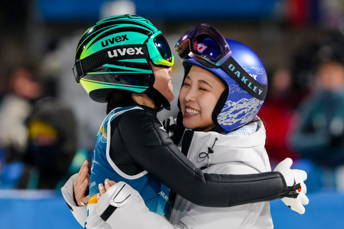 高梨沙羅は盟友でもある伊藤有希の健闘を讃えた（写真・ＡＰ/アフロ）