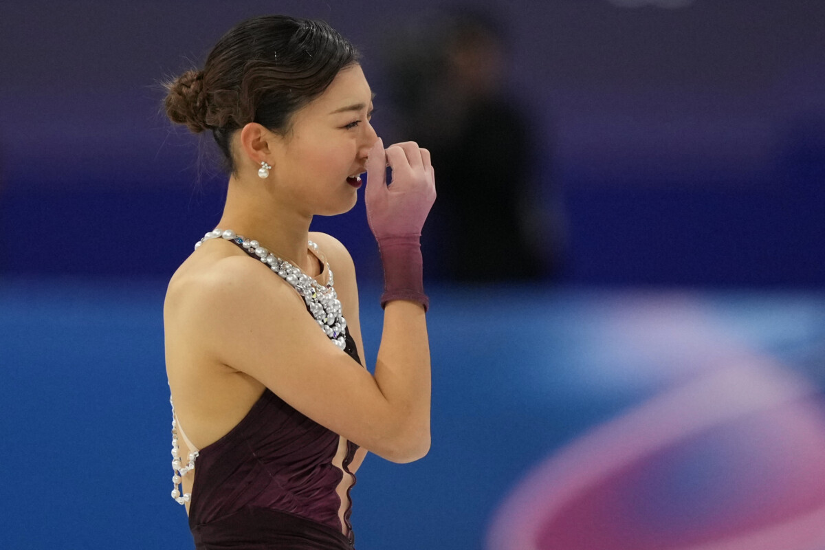 銀メダルに終わった坂本花織は涙を流した（写真・ＡＰ/アフロ）