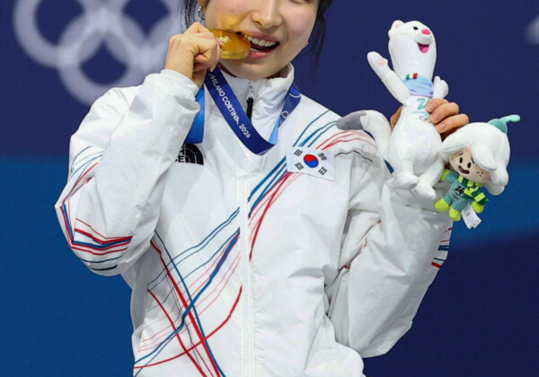 ミラノ・コルティナ五輪のショートトラックで2つの金メダルと銅メダルを獲得したキム・ギルリ。呼び名は"ランボルギルリ"だった（写真・ロイター/アフロ）