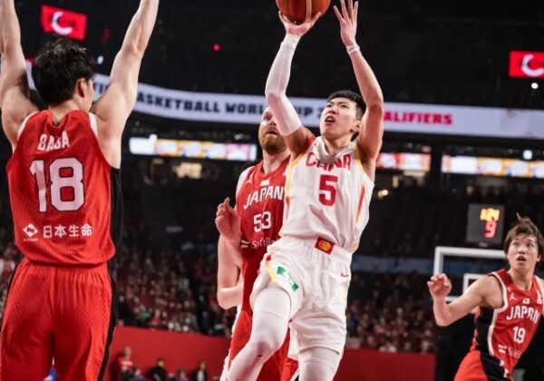 馬場の不可解な退場劇で反撃ムードが断ち切られる（写真・FIBA)