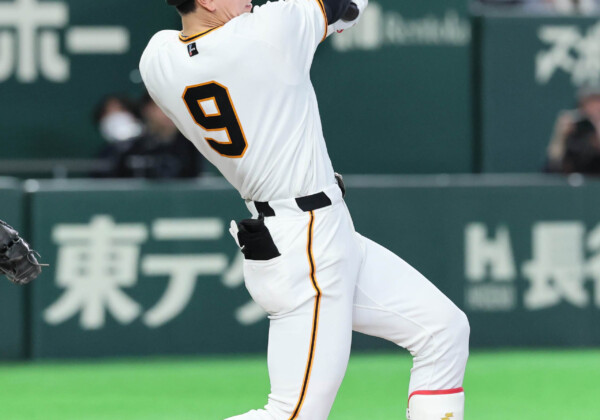 日ハムからFA移籍の松本剛が「2番・センター」で躍動した（写真・スポーツ報知/アフロ）