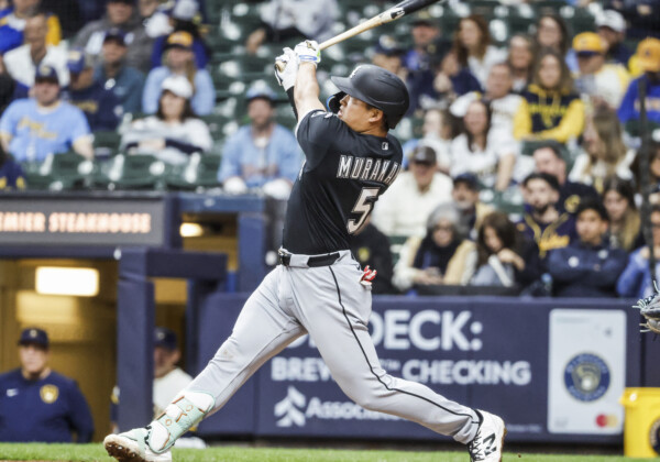 村上宗隆のメジャー初ヒットが特大アーチとなった（写真：UPI/アフロ）