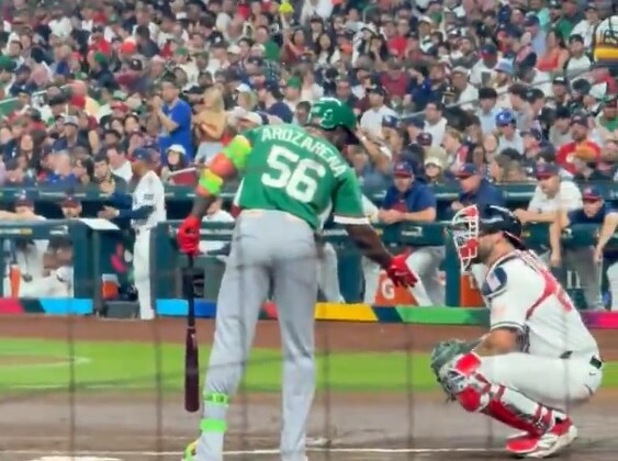 これが握手拒否シーン（Jomboy MediaのＸより）