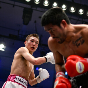 小國が井上尚弥と戦った元2団体統一王者のタパレスに３－０判定勝利（写真・山口裕朗）