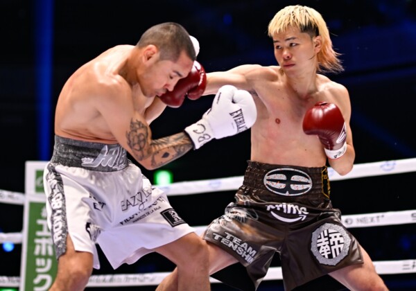 那須川天心がエストラーダに9回終了ＴＫＯ勝利（写真・山口裕朗）