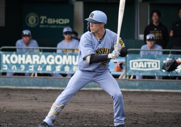 離脱した近本に代わり「1番・センター」で抜擢されたのは育成出身の福島圭音（資料写真・黒田史夫）