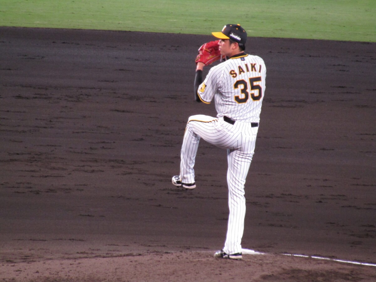 才木浩人が16奪三振のセ・リーグ記録に並ぶも、記録を「知らなかった」藤川監督に降板を告げられ、新記録と日本記録挑戦への機会を失った（資料写真）