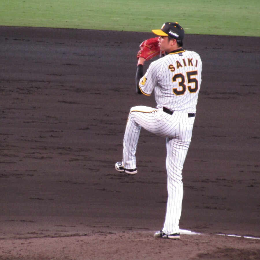 才木浩人が16奪三振のセ・リーグ記録に並ぶも、記録を「知らなかった」藤川監督に降板を告げられ、新記録と日本記録挑戦への機会を失った(資料写真)