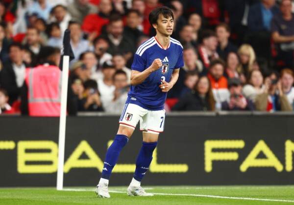 日本代表が三苫薫のゴールを守りきりイングランドに歴史的勝利（ 写真：REX/アフロ）