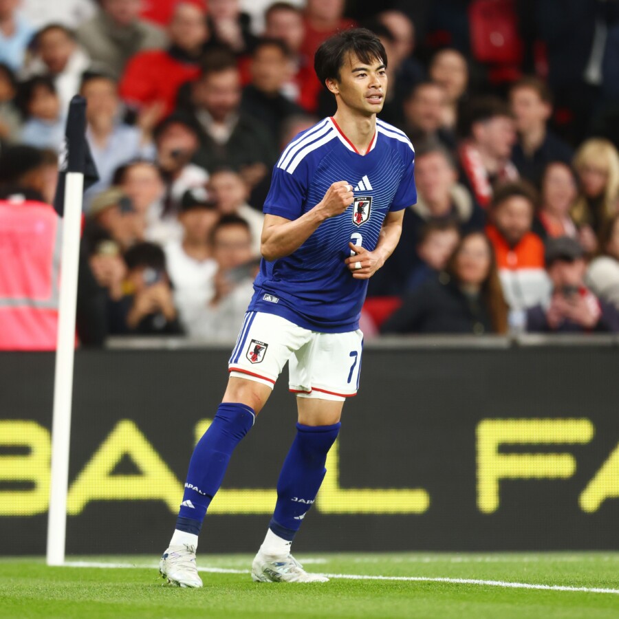 日本代表が三苫薫のゴールを守りきりイングランドに歴史的勝利（ 写真：REX/アフロ）