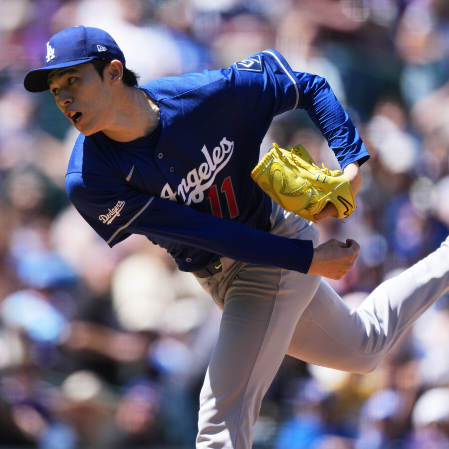 佐々木朗希が5回途中で3失点降板。またしても勝てなかった（写真・AP/アフロ）