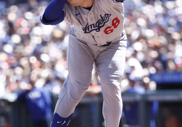 暴言疑惑のドジャースのラッシングがジャイアンツのエースのウェブに報復死球をぶつけられた（写真：Imagn/ロイター/アフロ）