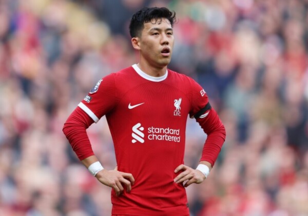 左足の怪我で離脱していた遠藤航がW杯にギリギリ間に合うのか？（写真：REX/アフロ）