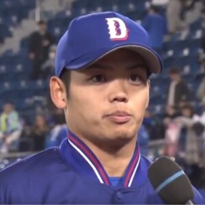 プロ初勝利の中日の根尾昂が井上監督の物マネをしてドラファンを喜ばせた（DAZNベースボールより）