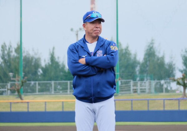 中日の井上監督の采配には疑問が目立つ（写真・黒田史夫）