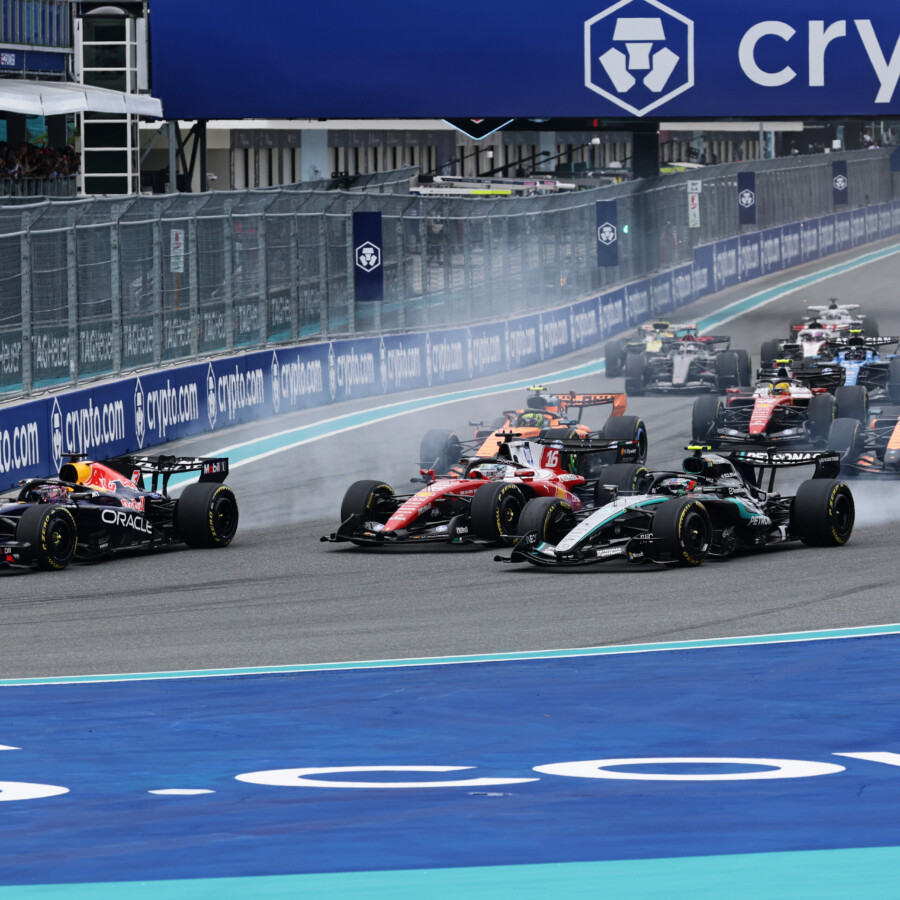 アントネッリはフェルスタッペンらとの激しいバトルを制した（Getty Images / Red Bull Content Pool）