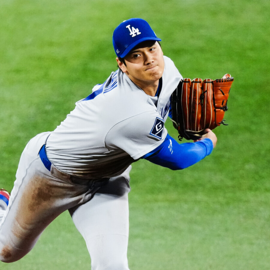 大谷翔平の防御率は驚異の0.82だが規定投球回数にわずか1イニング足りない（写真：Creative 2/アフロ）