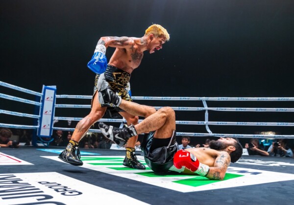 カシメロがネリから6度のダウンを奪い4回ＴＫＯ（写真提供・3150FIGHT）