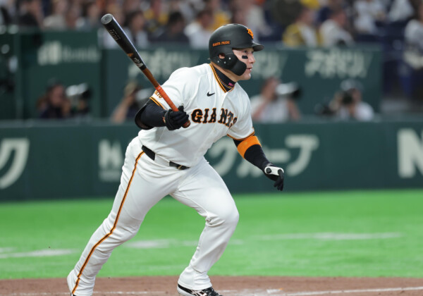 故・長嶋茂雄氏の一周忌の試合に丸が代打逆転満塁弾（資料写真・スポーツ報知/アフロ）