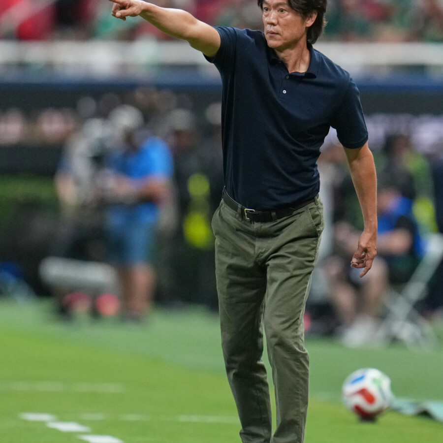 韓国のホン・ミョンボ監督の采配がズバリ的中してチェコに逆転勝利!(写真・AP/アフロ)