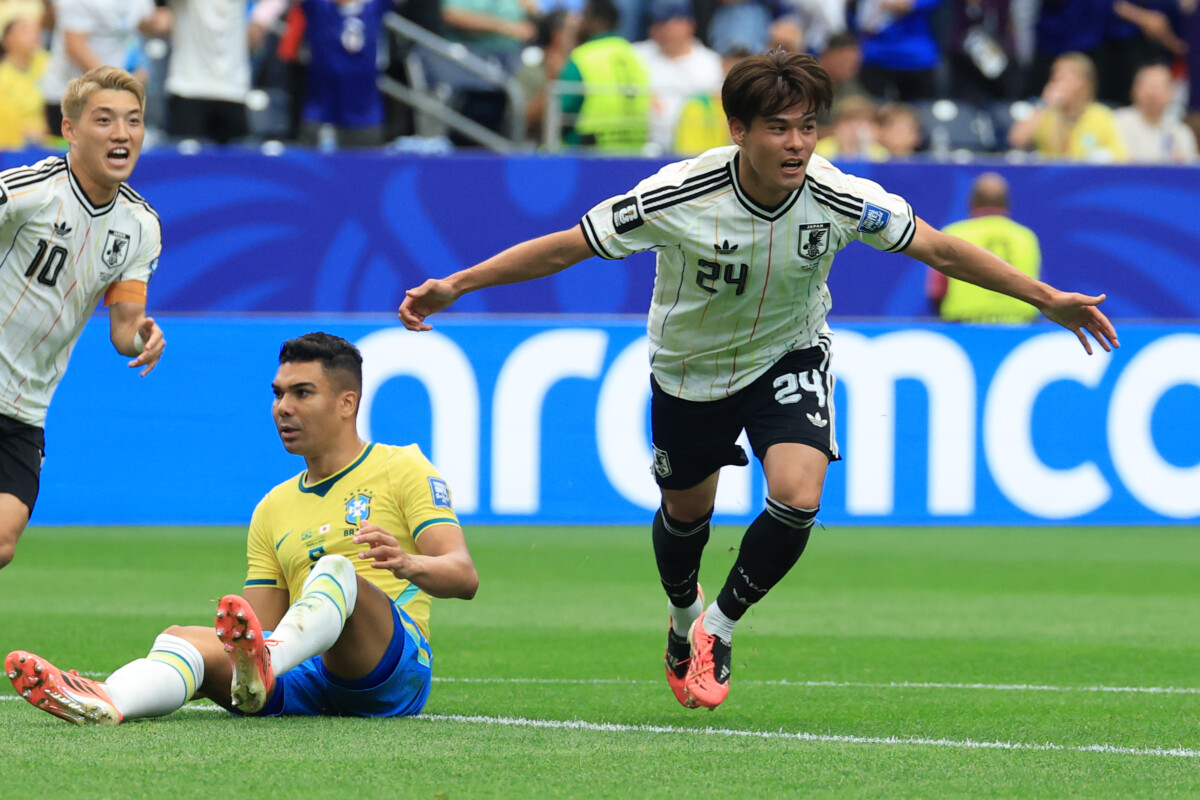 佐野海舟の先制ゴールで前半は１－０で折り返したのだが…（写真：Agencia EFE/アフロ）