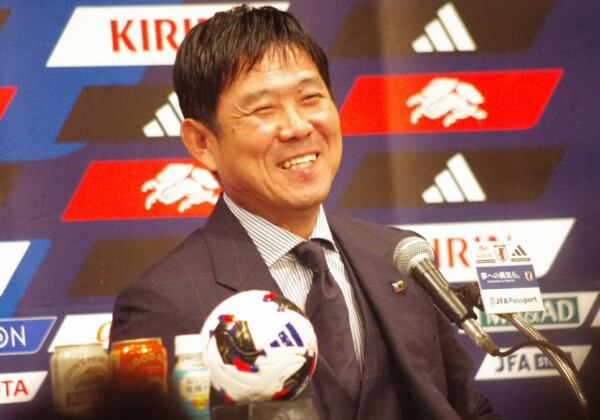森保監督の異例の半年限定続投が発表された