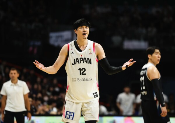 元NBAプレーヤーの渡邊雄太も日韓戦に敗れて反省を口にした（写真・FIBA）（写真・FIBA）