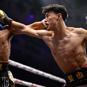 大橋ジム期待の“アマ7冠"中山聖也が6回TKOデビュー！（写真・山口裕朗）