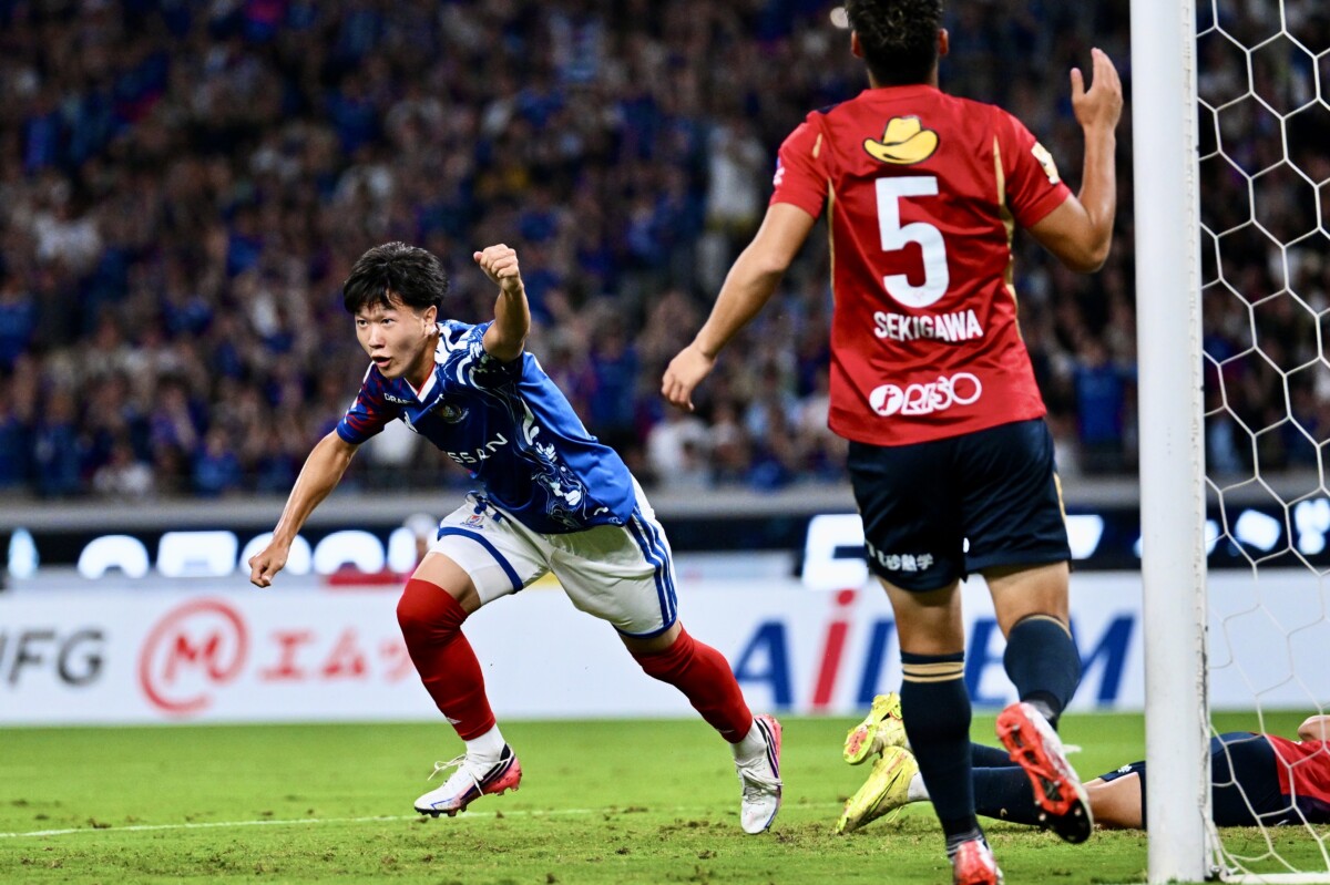 横浜F・マリノスの16歳、三井寺が鮮烈ゴールでデビュー（写真：松尾/アフロスポーツ）